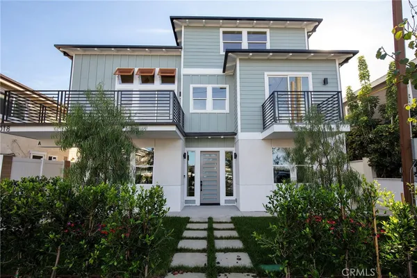 $1,850,000 | 2018 Grant Avenue, Unit A, Redondo Beach, CA 90278