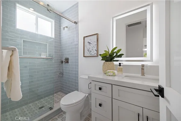 $1,850,000 | 2018 Grant Avenue, Unit A, Redondo Beach, CA 90278