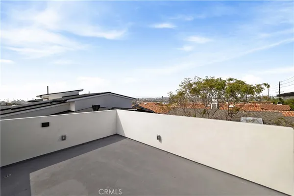 $1,850,000 | 2018 Grant Avenue, Unit A, Redondo Beach, CA 90278