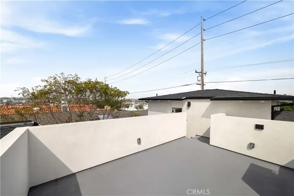 $1,850,000 | 2018 Grant Avenue, Unit A, Redondo Beach, CA 90278