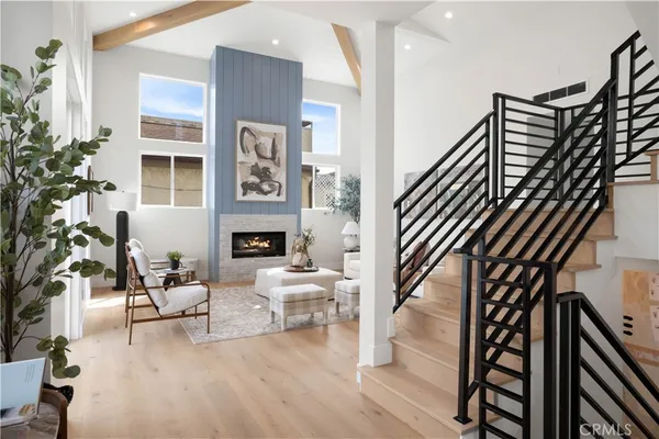 $1,850,000 | 2018 Grant Avenue, Unit A, Redondo Beach, CA 90278