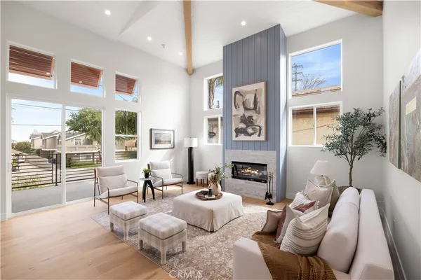 $1,850,000 | 2018 Grant Avenue, Unit A, Redondo Beach, CA 90278