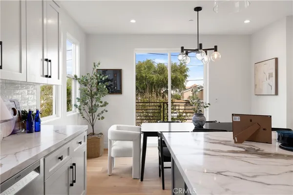 $1,850,000 | 2018 Grant Avenue, Unit A, Redondo Beach, CA 90278