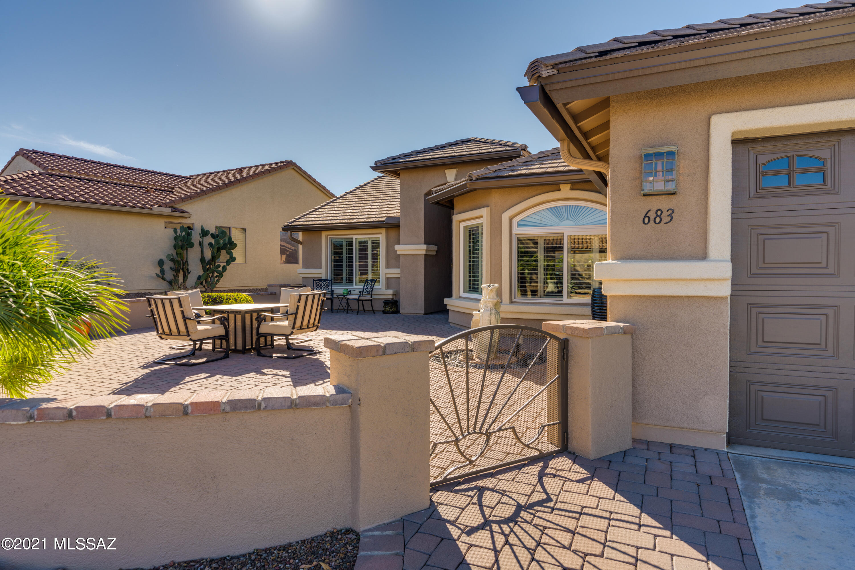 683 North Keyes Road Green Valley, AZ 85614 - Photo 3 of 50