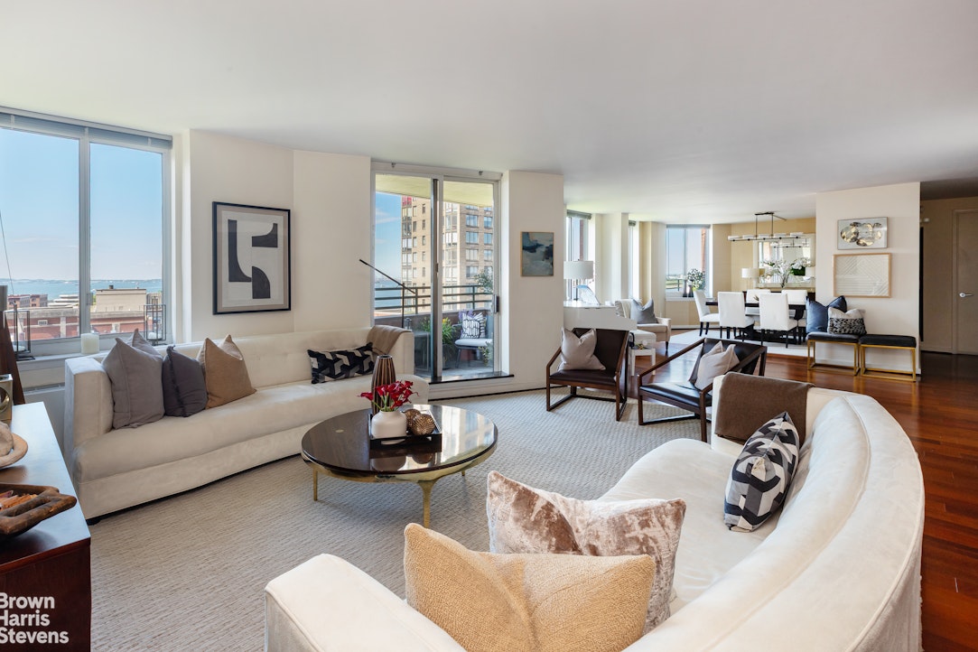 333 Rector Place, Unit 1405 Manhattan, NY 10280 - Photo 1 of 29