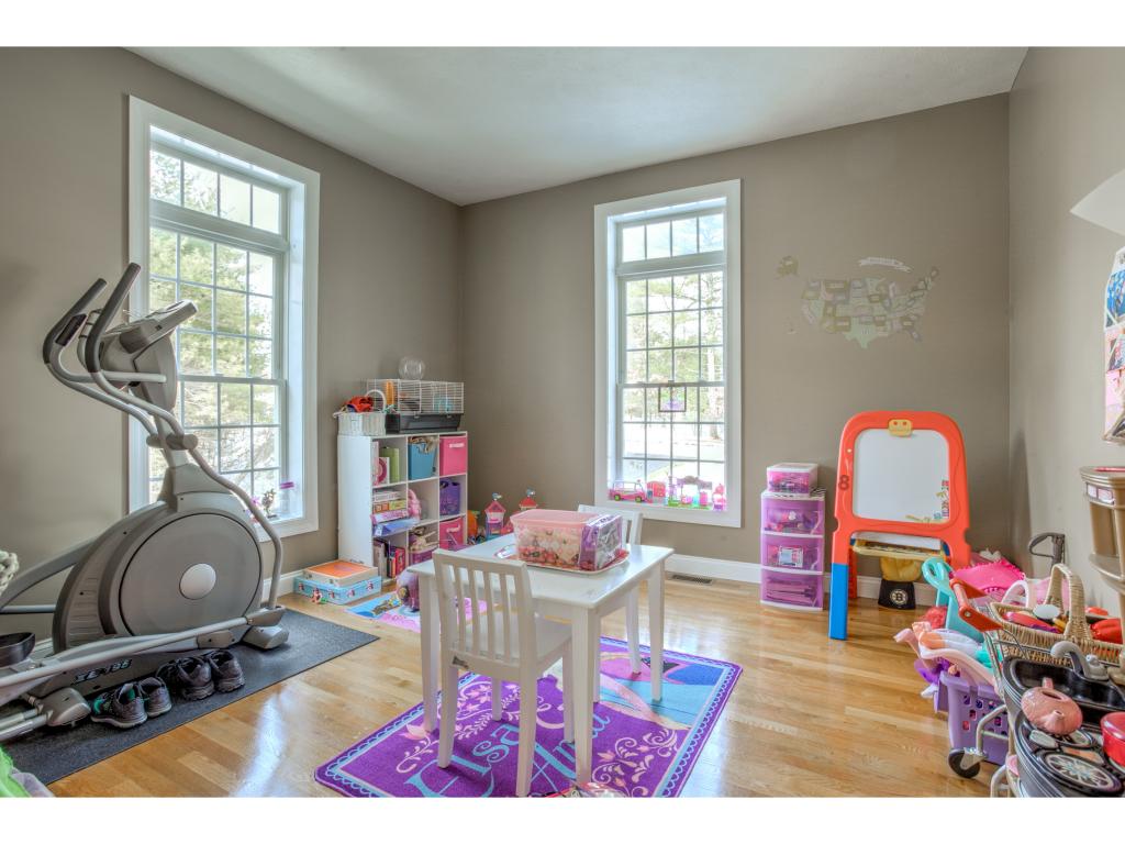 28 Artemis Road Salem, NH 03079 - Photo 6 of 24