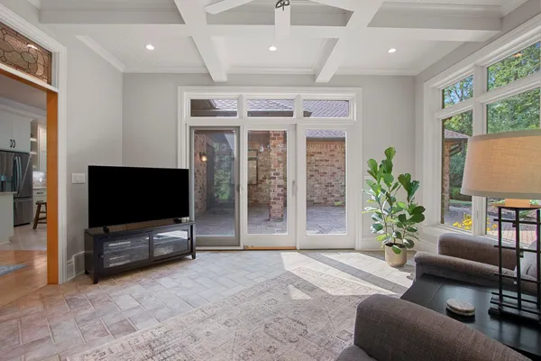 $974,900 | 2920 Parkwood Drive, Green Bay, WI 54313