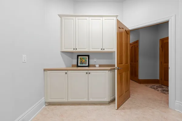 $974,900 | 2920 Parkwood Drive, Green Bay, WI 54313