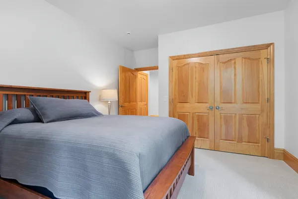 $974,900 | 2920 Parkwood Drive, Green Bay, WI 54313