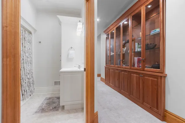 $974,900 | 2920 Parkwood Drive, Green Bay, WI 54313