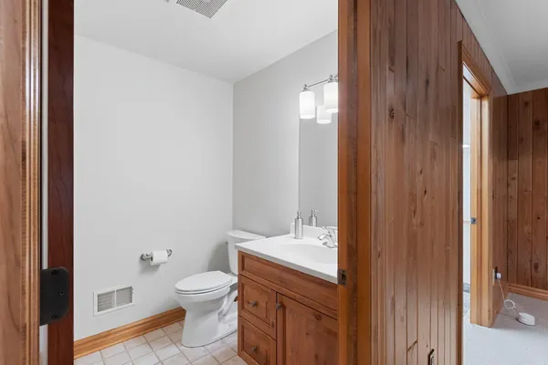 $974,900 | 2920 Parkwood Drive, Green Bay, WI 54313