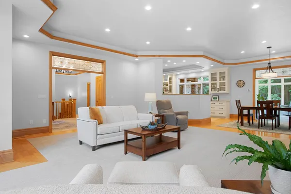 $974,900 | 2920 Parkwood Drive, Green Bay, WI 54313