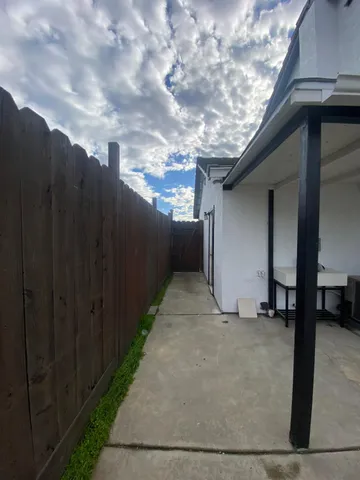 $609,000 | 827 St Andrew Street, Lathrop, CA 95330