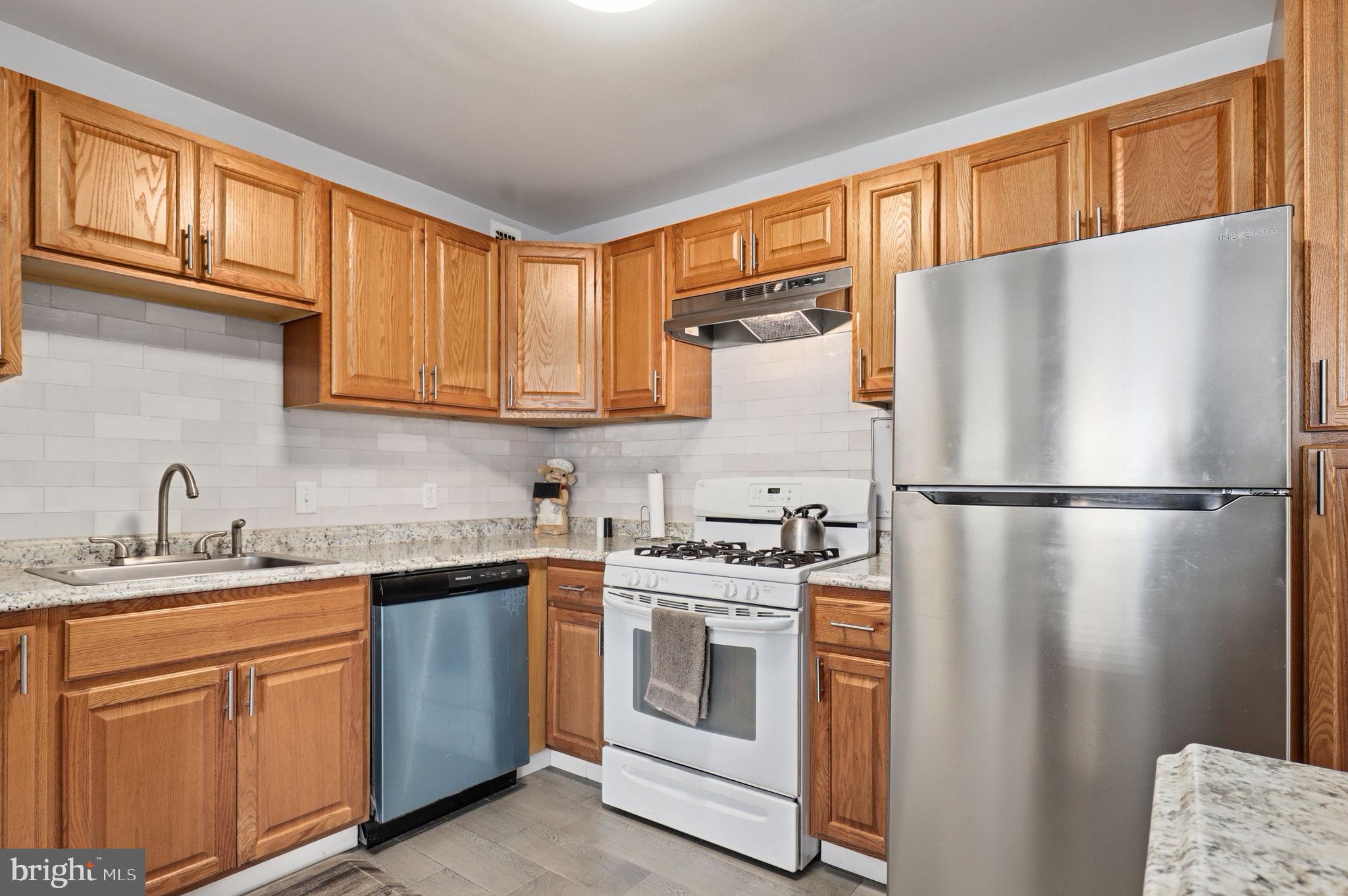 1111 University Boulevard West, Unit 1114A Silver Spring, MD 20902 - Photo 12 of 17