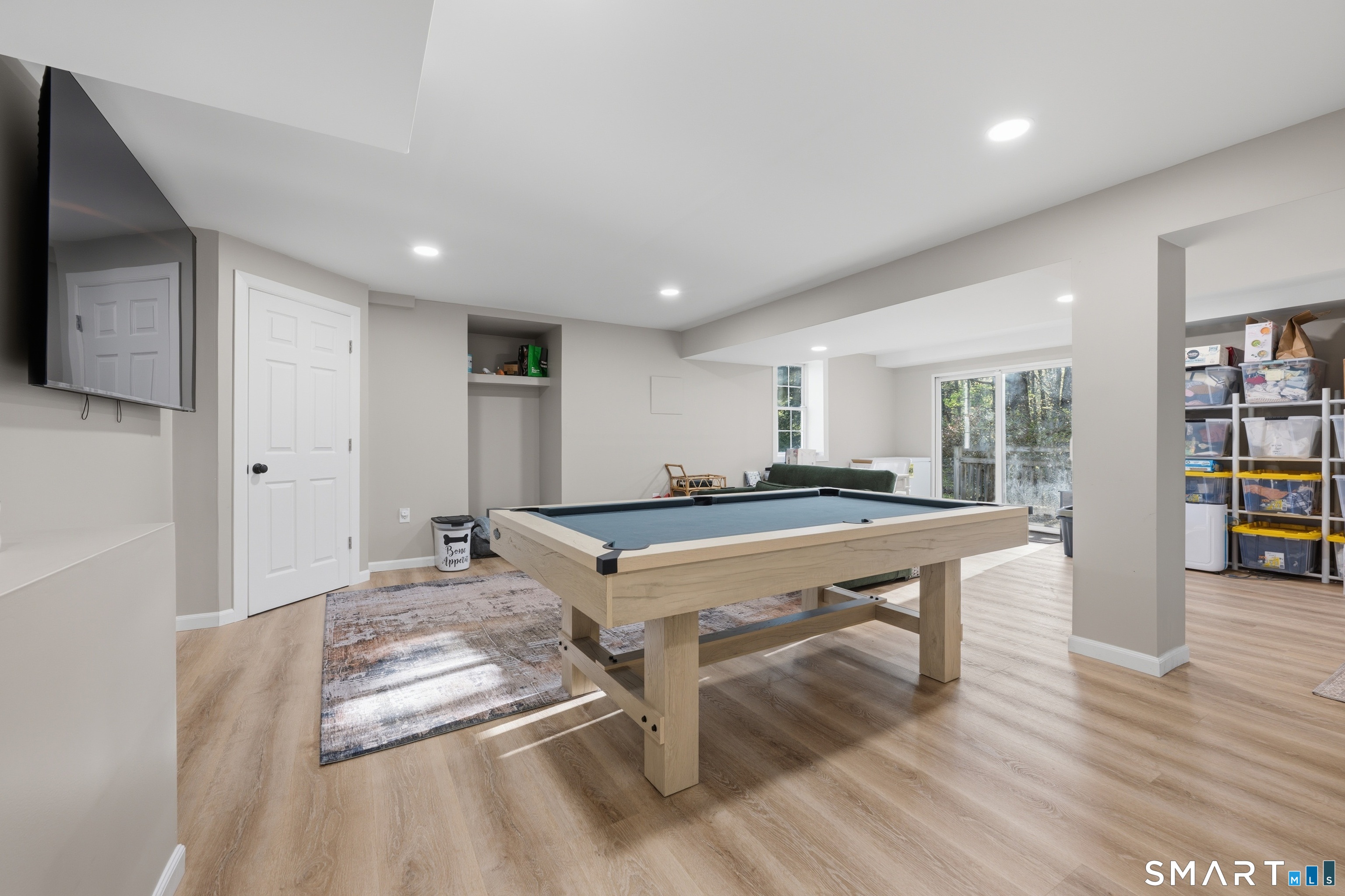 47 Dunbar Lane Hamden, CT 06514 - Photo 23 of 31