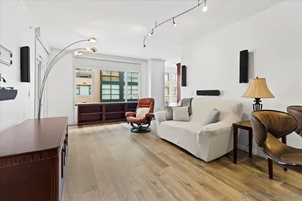 $559,000 | 530 K Street, Unit 410, San Diego, CA 92101