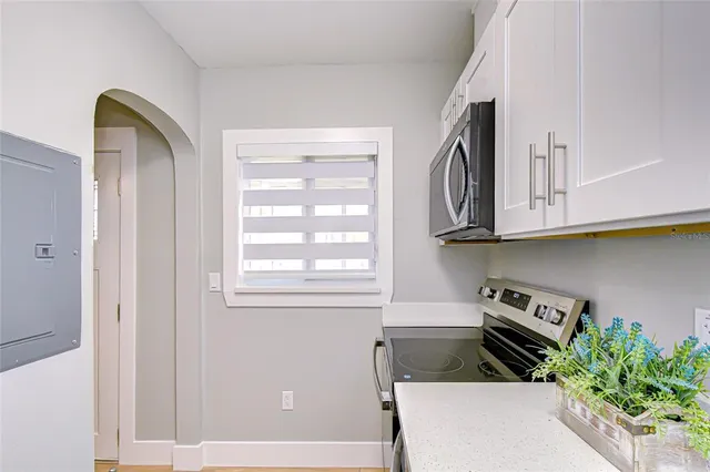 $1,500 | 5737 Shore Boulevard South, Unit 2, Gulfport, FL 33707