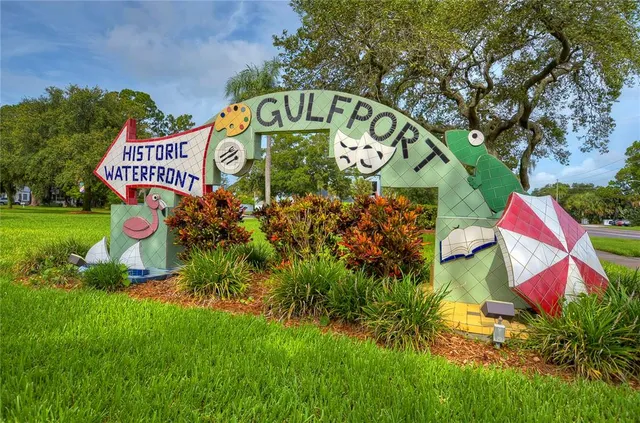 $1,500 | 5737 Shore Boulevard South, Unit 2, Gulfport, FL 33707