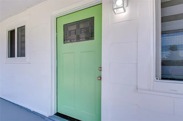 $1,500 | 5737 Shore Boulevard South, Unit 2, Gulfport, FL 33707