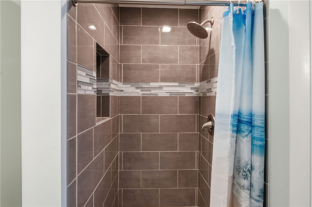 752 Quaker Lane, Unit A311 Warwick, RI 02818 - Photo 13 of 21