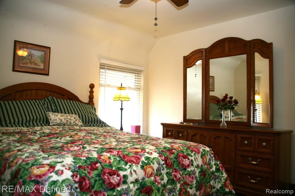 34 Mohawk Road Pontiac, MI 48341 - Photo 15 of 19 #15.jpg