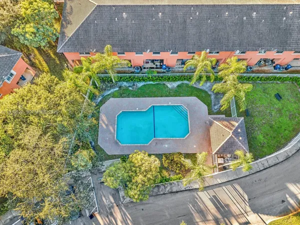 $2,650 | 6747 Sienna Club Drive, Lauderhill, FL 33319