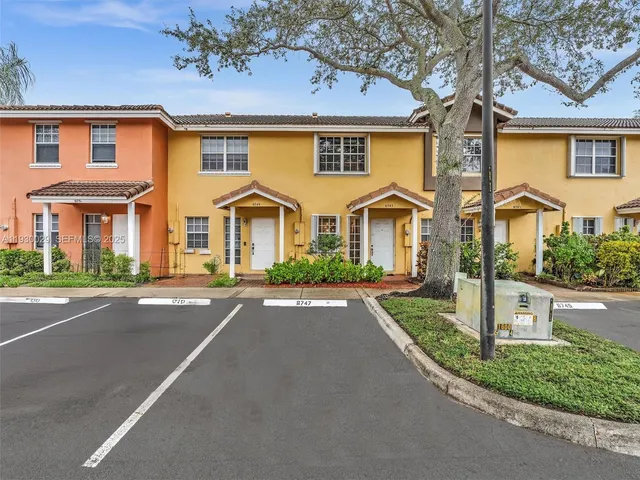 $2,650 | 6747 Sienna Club Drive, Lauderhill, FL 33319