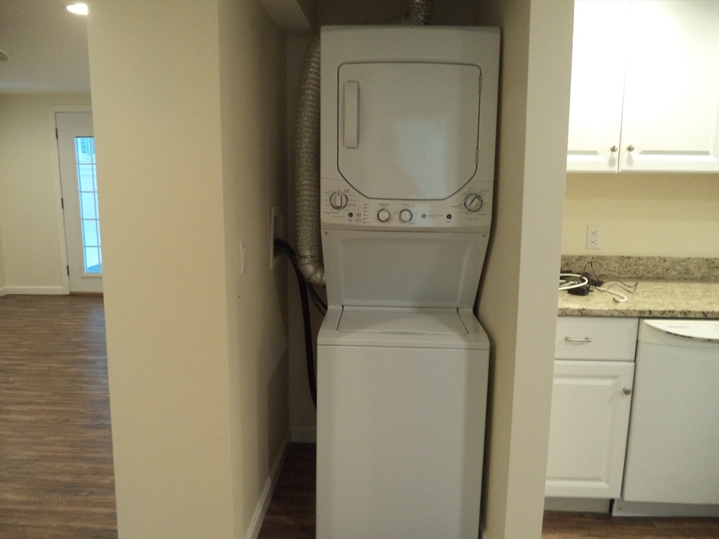 387 Main Street, Unit 1 Salem, NH 03079 - Photo 8 of 11