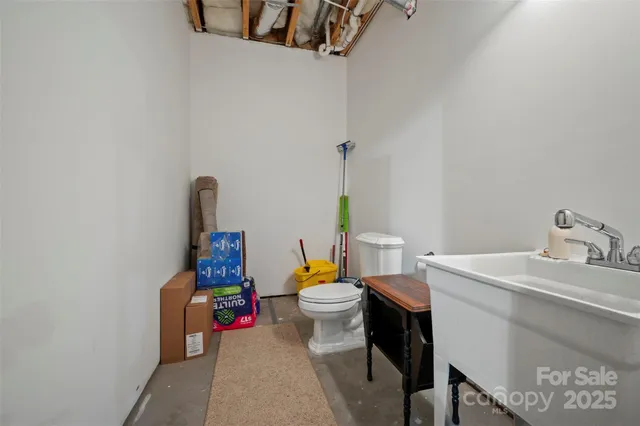 $670,000 | 23 Jay Foster Way, Unit 22/23, Saluda, NC 28773