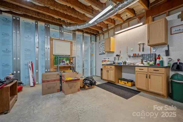 $670,000 | 23 Jay Foster Way, Unit 22/23, Saluda, NC 28773