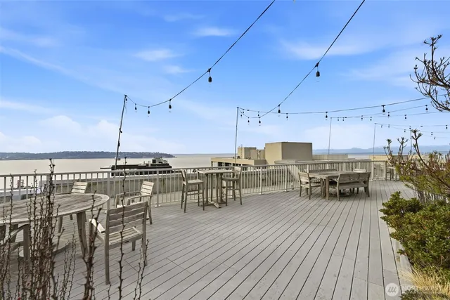 $349,950 | 76 Cedar Street, Unit 807, Seattle, WA 98121