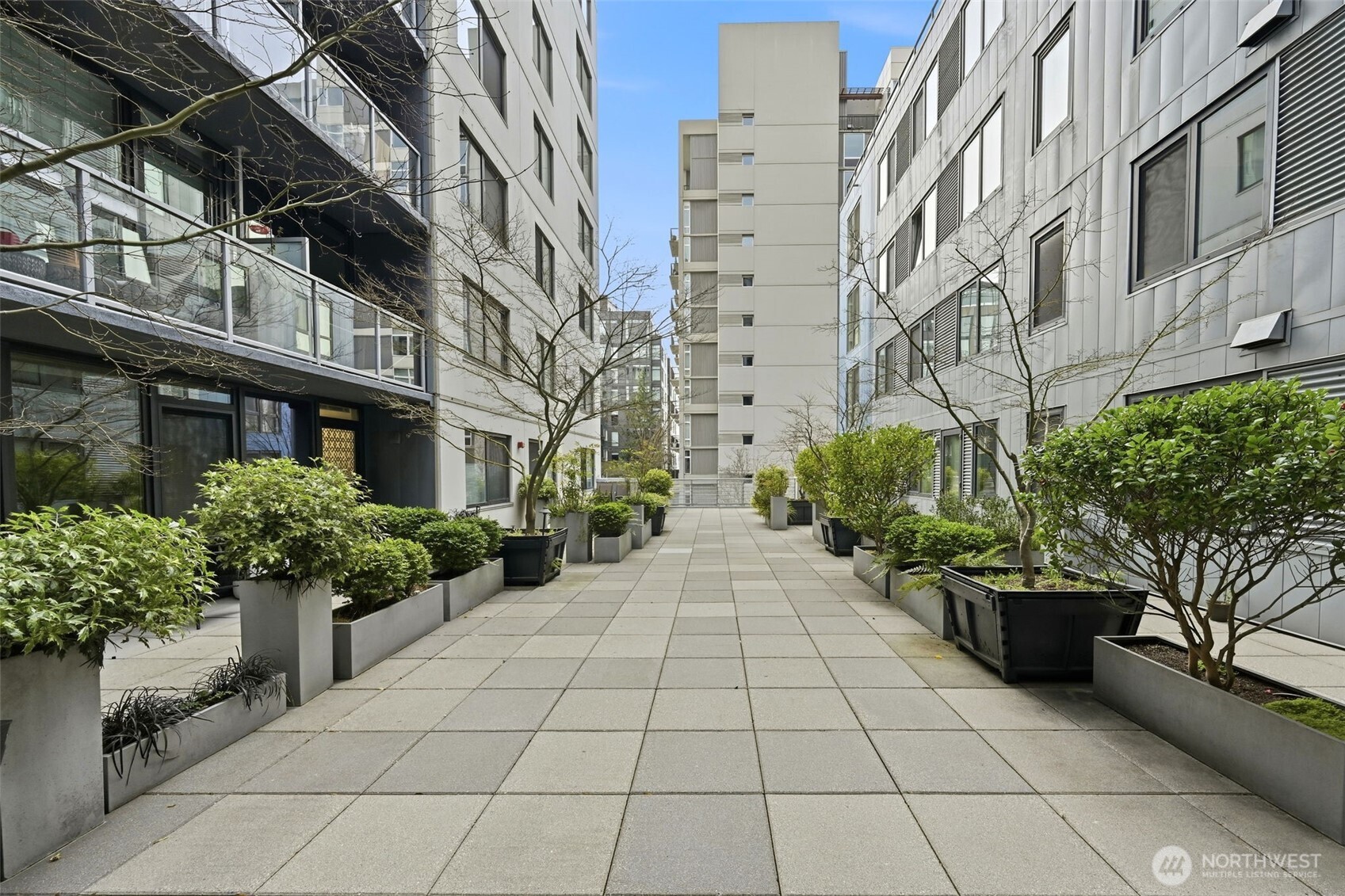 76 Cedar Street, Unit 807 Seattle, WA 98121 - Photo 4 of 17