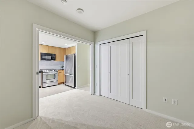 $349,950 | 76 Cedar Street, Unit 807, Seattle, WA 98121