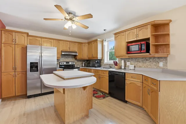 $589,900 | 46 Moose Club Park Road, Goffstown, NH 03045