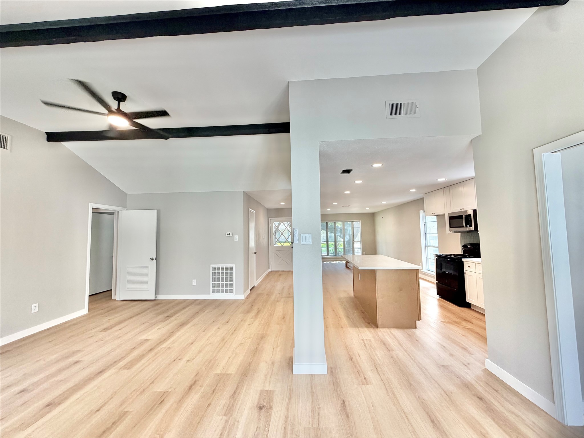 9010 Roos Road Houston, TX 77036 - Photo 15 of 42 Gallery Image 15