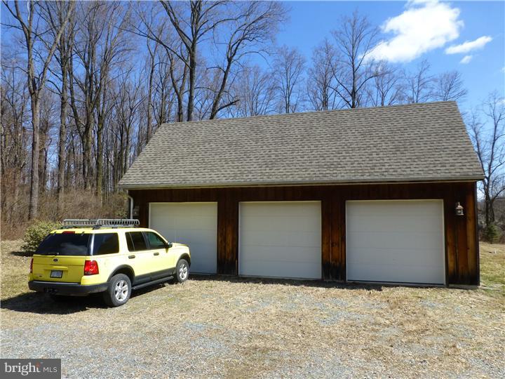2341 Beaver Hill Road Chester Springs, PA 19425 - Photo 16 of 16 Garage