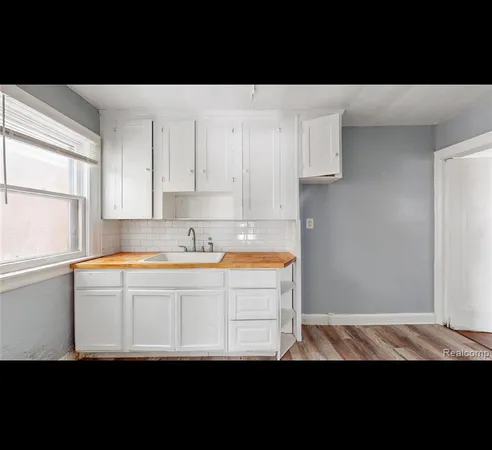 $129,000 | 15922 Turner Street, Detroit, MI 48238