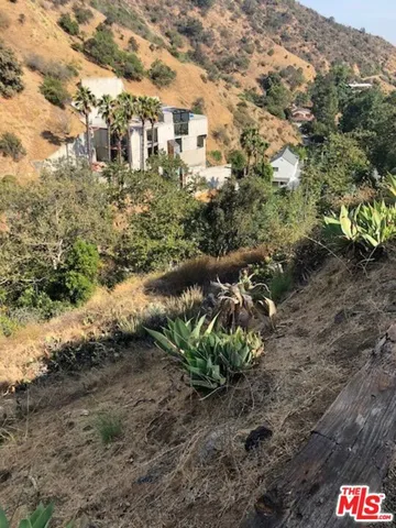 $350,000 | 2301 Nichols Canyon, Los Angeles, CA 90046