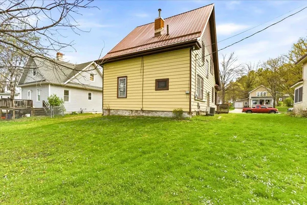 $177,700 | 954 Church Street, Richland Center, WI 53581