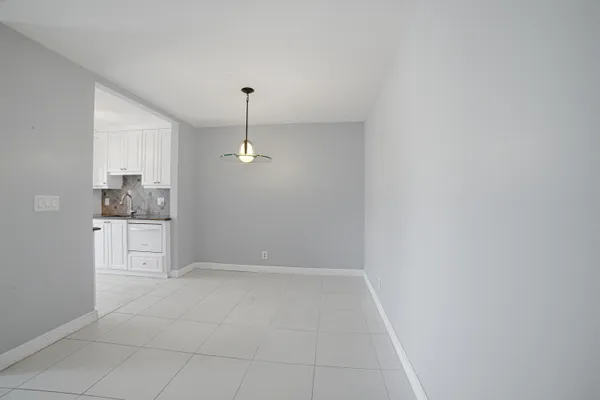 $225,000 | 130 Doolen Court, Unit 108, North Palm Beach, FL 33408