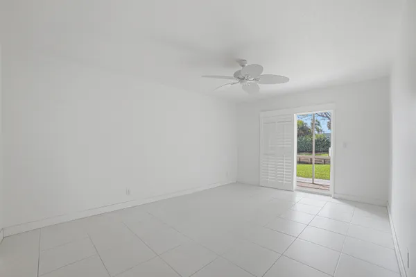 $225,000 | 130 Doolen Court, Unit 108, North Palm Beach, FL 33408