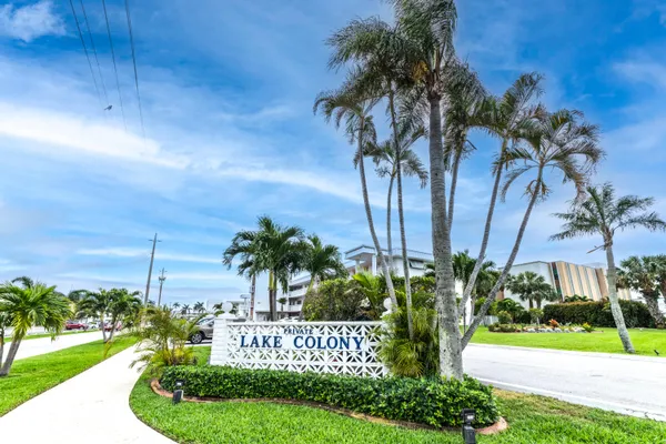 $225,000 | 130 Doolen Court, Unit 108, North Palm Beach, FL 33408