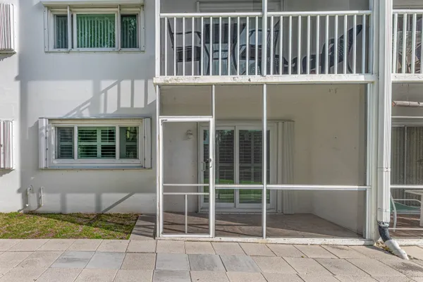 $225,000 | 130 Doolen Court, Unit 108, North Palm Beach, FL 33408
