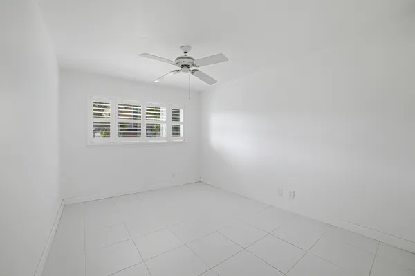 $225,000 | 130 Doolen Court, Unit 108, North Palm Beach, FL 33408