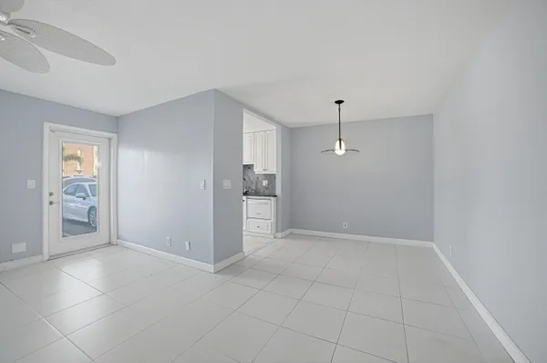 $225,000 | 130 Doolen Court, Unit 108, North Palm Beach, FL 33408
