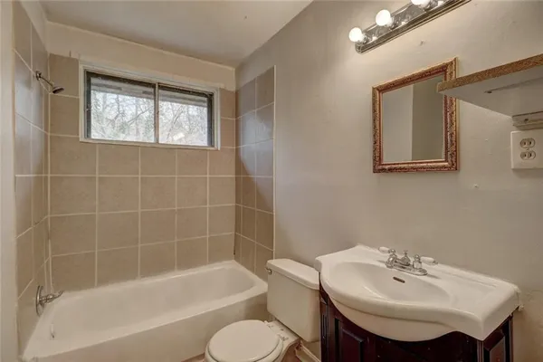 $1,425 | 4168 Tara Drive, Forest Park, GA 30297