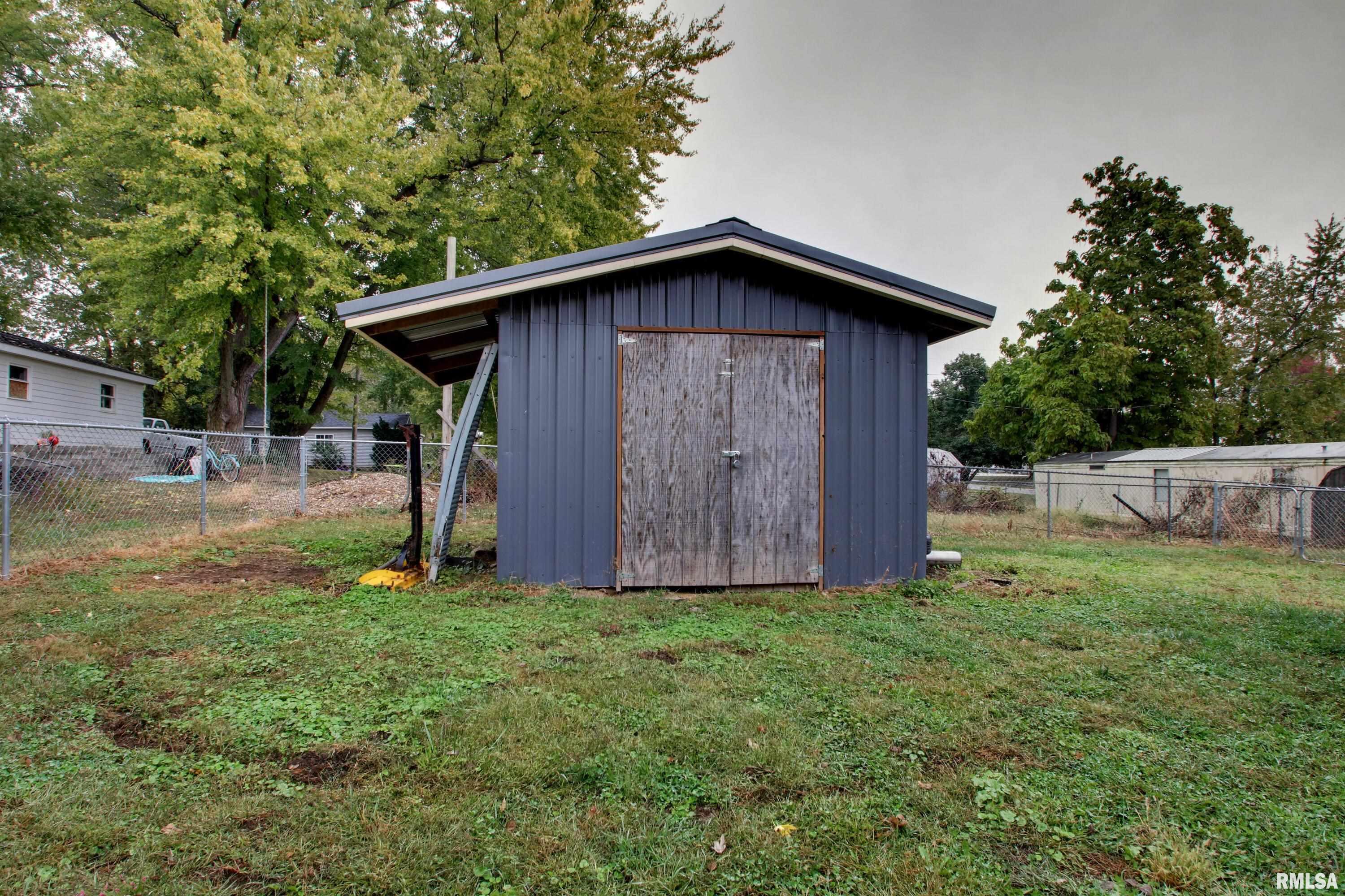 366 East Main Street Plainville, IL 62365 - Photo 25 of 26