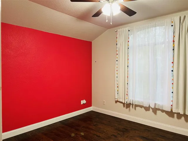 $2,250 | 728 Sampson, Kyle, TX 78640