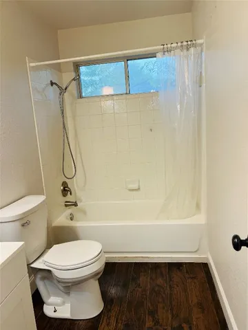 $2,250 | 728 Sampson, Kyle, TX 78640