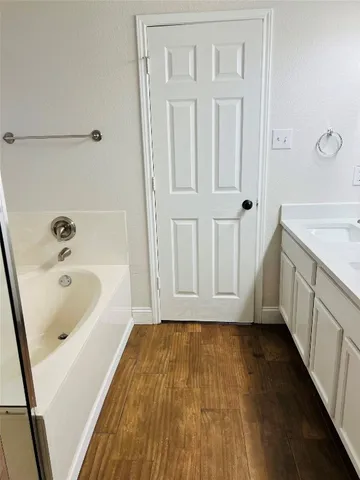 $2,250 | 728 Sampson, Kyle, TX 78640